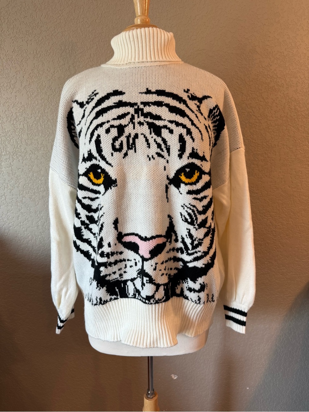 Simply Be White Tiger Graphic Turtleneck Sweater Plus Size 16 18